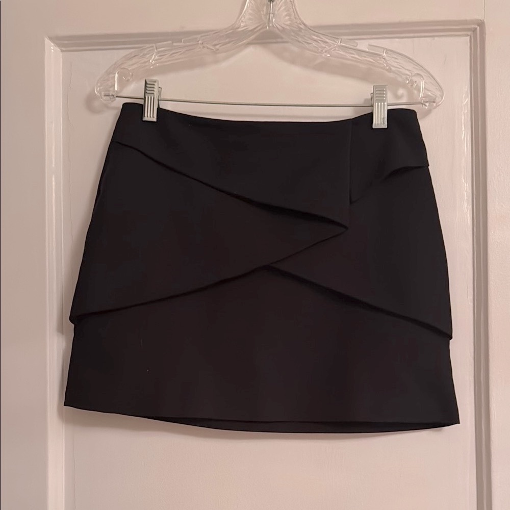 Zara - Black Asymmetrical Mini Skirt - size small